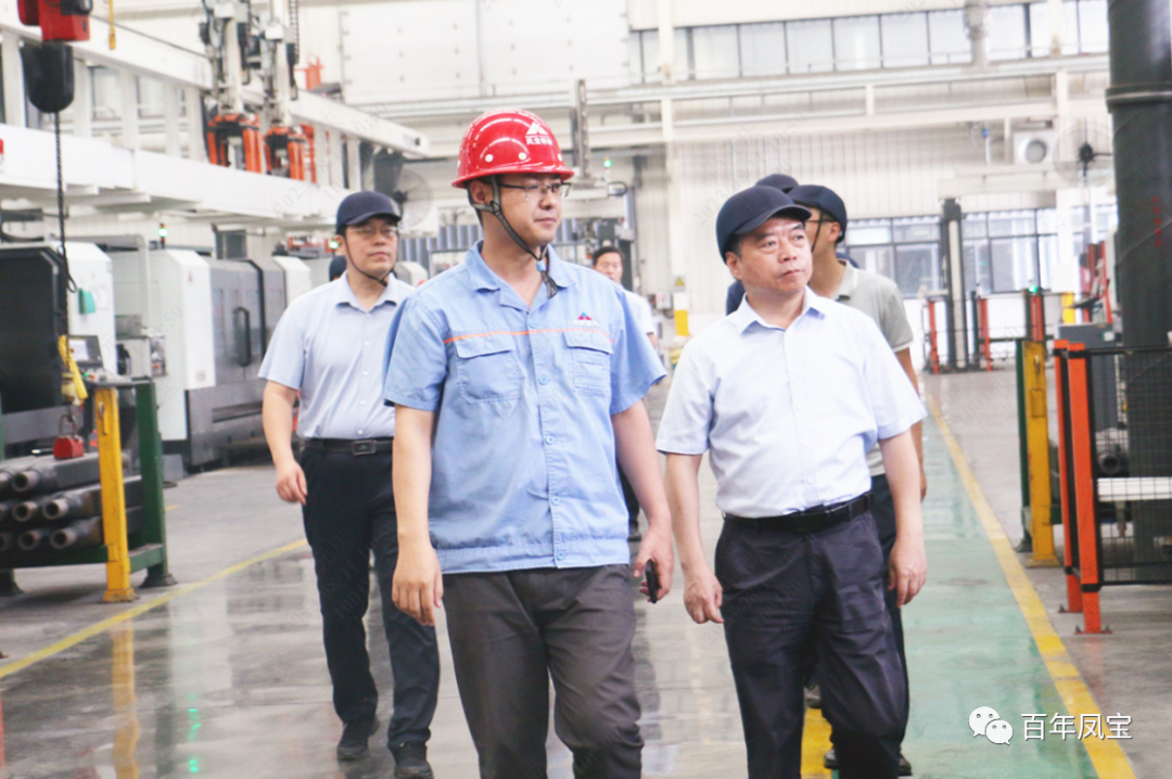 安阳市政协副主席侯合柱到乐动登陆官网集团调研指导工作